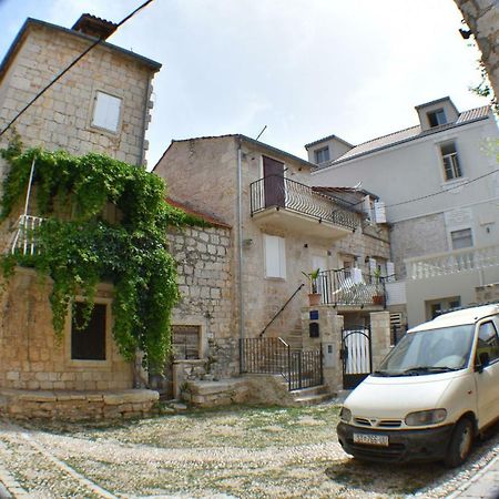 Guesthouse Torga Vis Island ภายนอก รูปภาพ