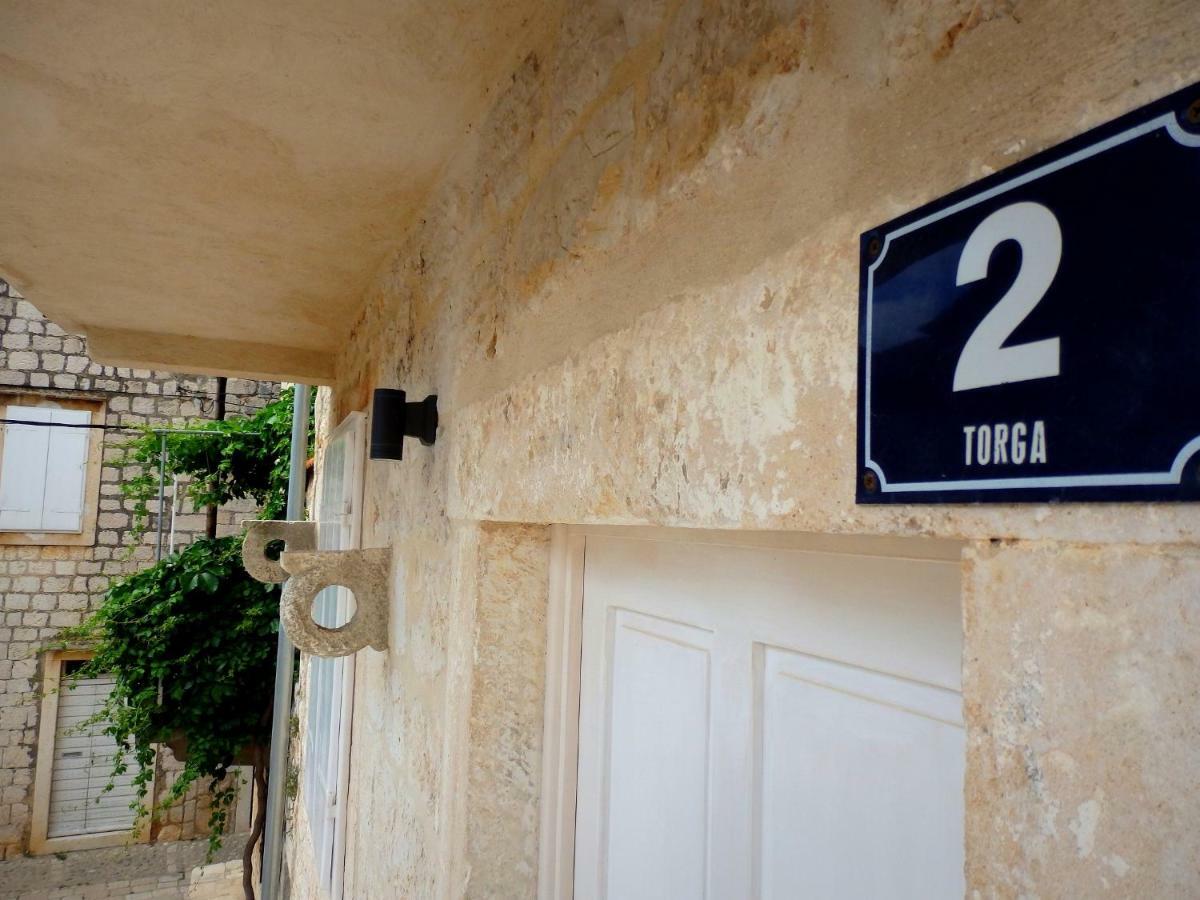 Guesthouse Torga Vis Island ภายนอก รูปภาพ