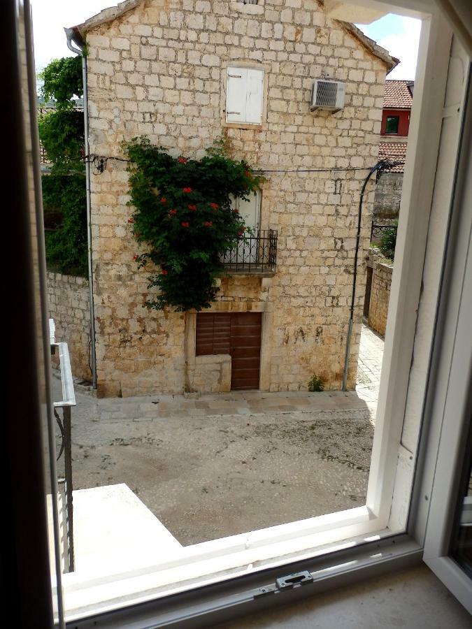 Guesthouse Torga Vis Island ภายนอก รูปภาพ