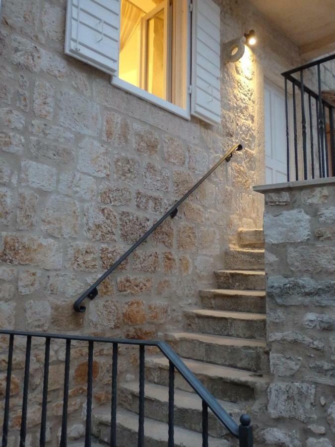 Guesthouse Torga Vis Island ภายนอก รูปภาพ