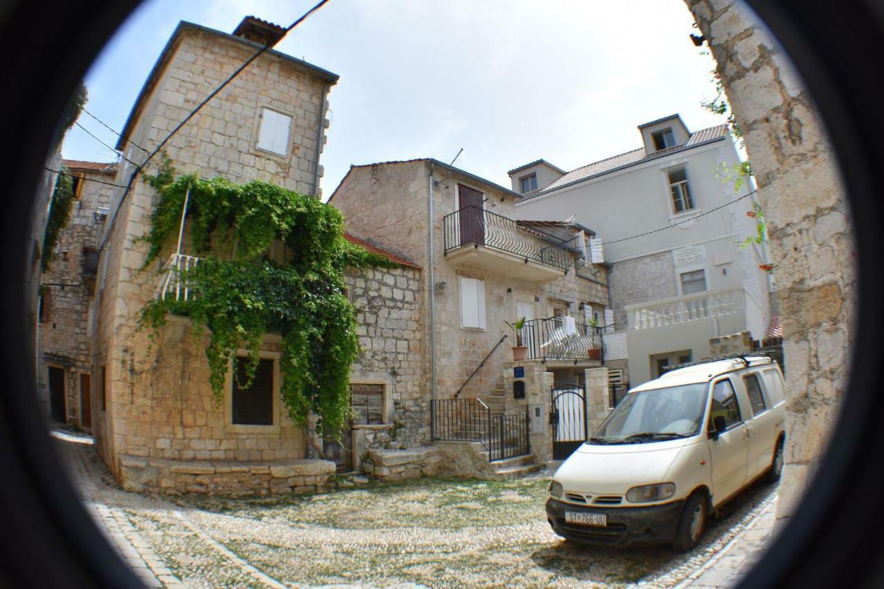 Guesthouse Torga Vis Island ภายนอก รูปภาพ